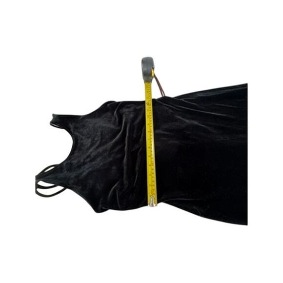 "To Die For"  Black Velvet Open Strappy Back SZ 4 Formal Vampire Dark Romance - Picture 11 of 16